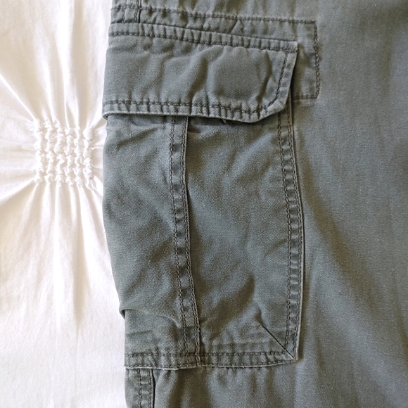 Northwest Territory khaki green cargo pants. Size 36W×30L - Picture 11 of 17